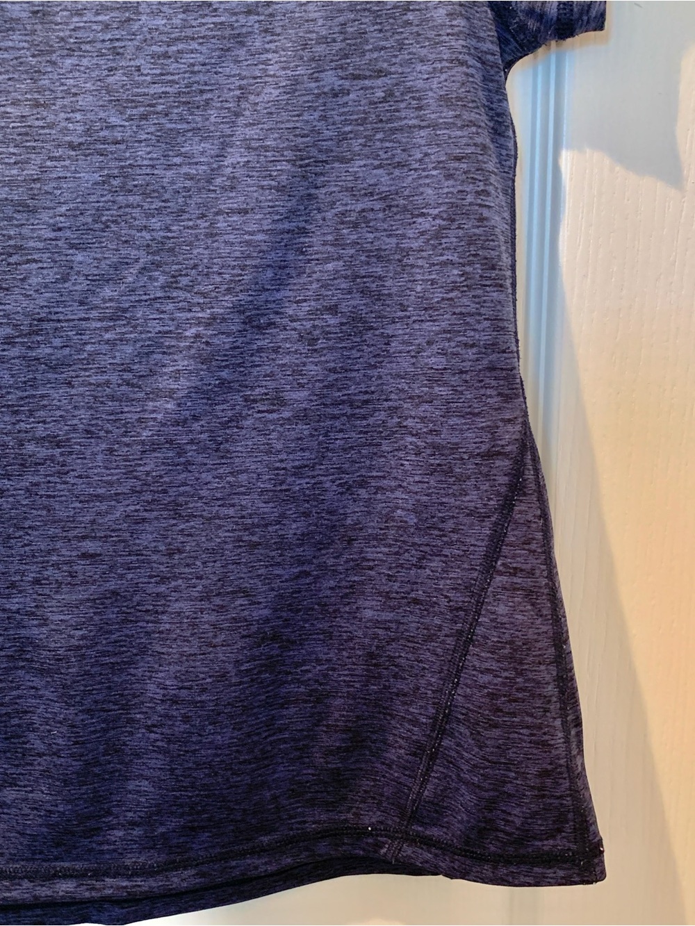 IDEOLOGY Women’s Blue V-neck Athletic T-shirt Size Medium - Picture 8 of 10